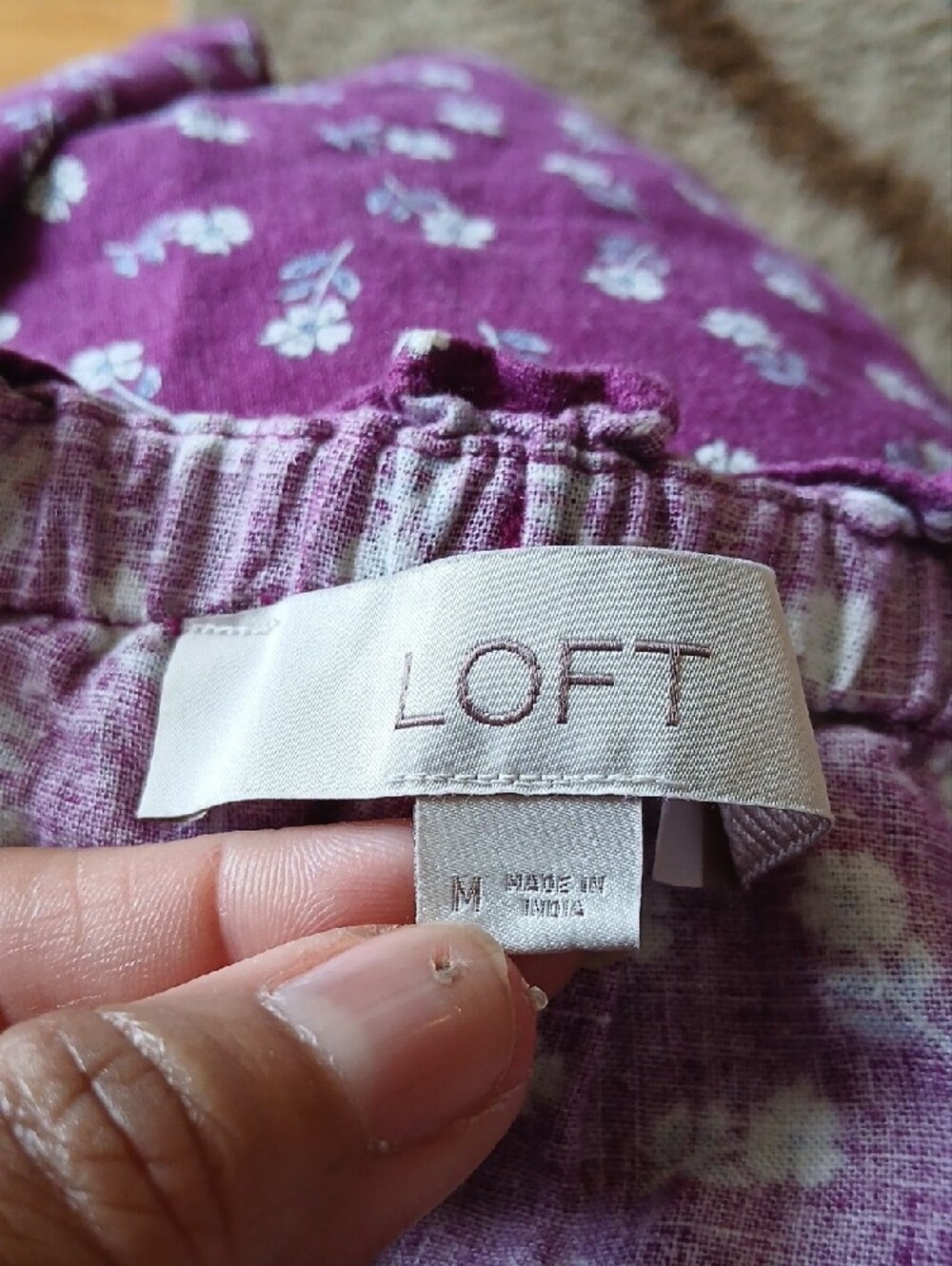 LOFT Linen Blend Purple Floral Ruffle-Neck Camisole Women's M - Picture 7 of 8